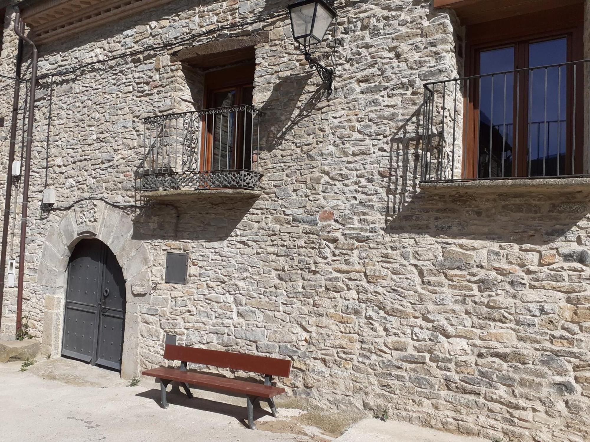 شقة Casa Binuales Pedruel المظهر الخارجي الصورة